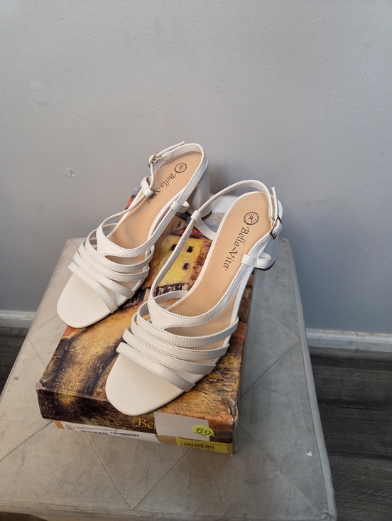 Bella Vita Shoes - Bella Vita Gret5a White Strappy Slingback Heels, Size 8 NIB